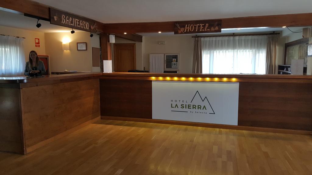 Hotel La Sierra By Selecta Матаэльпино Экстерьер фото
